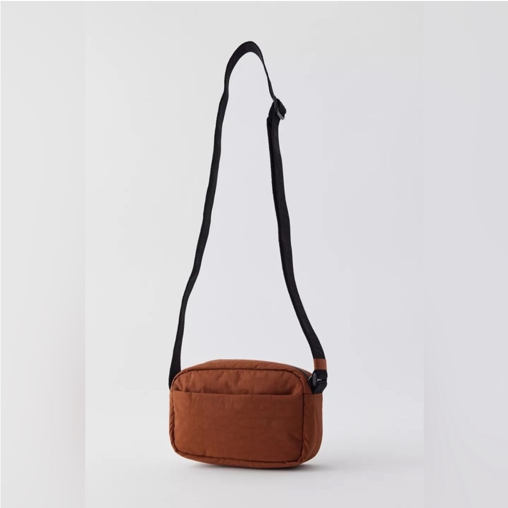 BAGGU Brown Crossbody Camera Bag
